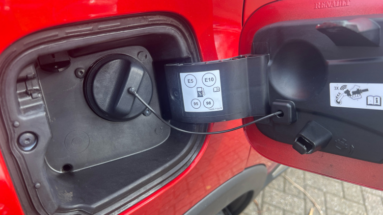 Renault Captur 1.3 TCE 130 S Edition 5dr Petrol Hatchback